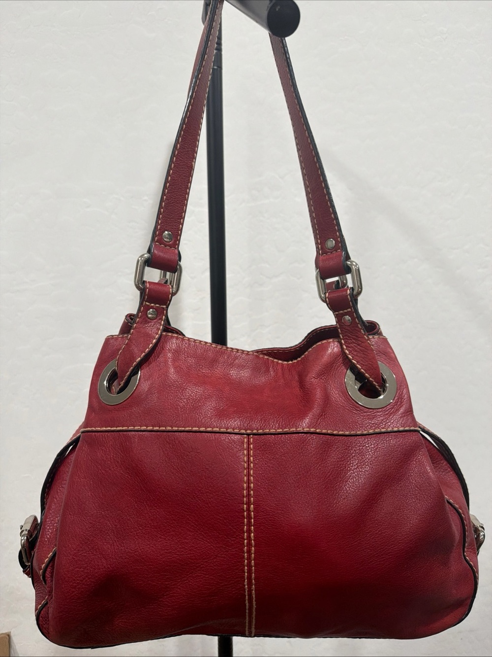 Fossil red pebbled leather hobo/shoulder bag